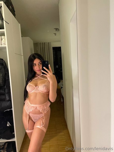 Leni Davis_ nudes star picture
