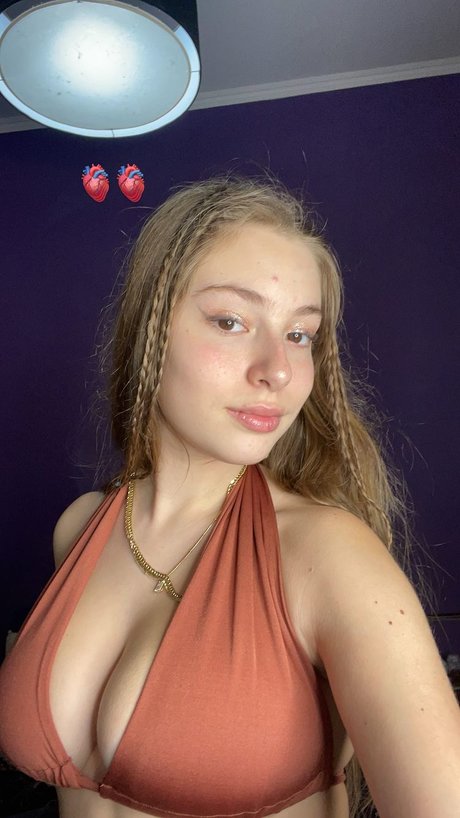 Mariela Vicenzi_ modelo adulto galerías