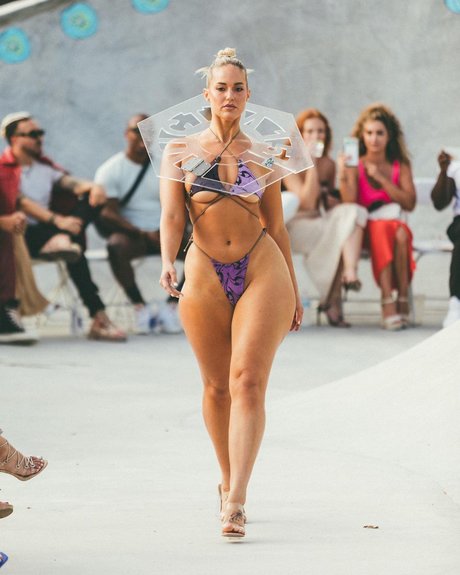 Marissa Dubois_ estrella de alta calidad imagen