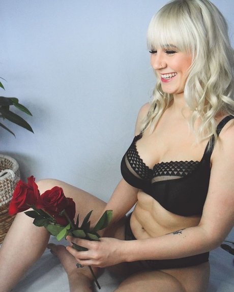 Saterra_ buena actriz galerías