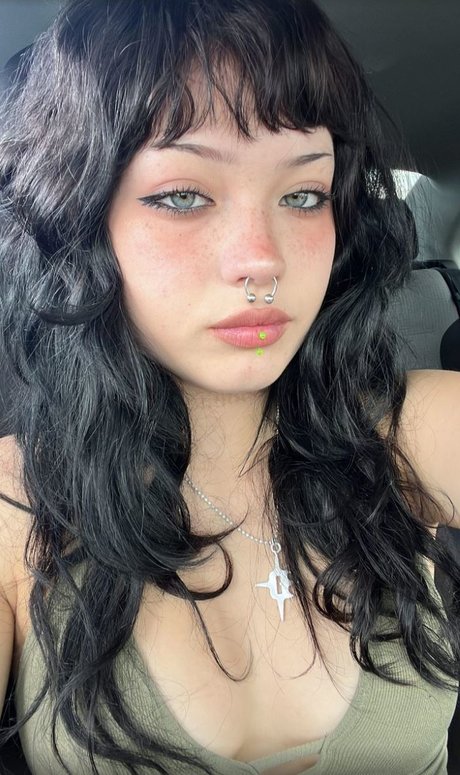 Kill Val beautiful star img
