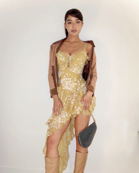 Yovanna Ventura star du porno en haute qualité archive