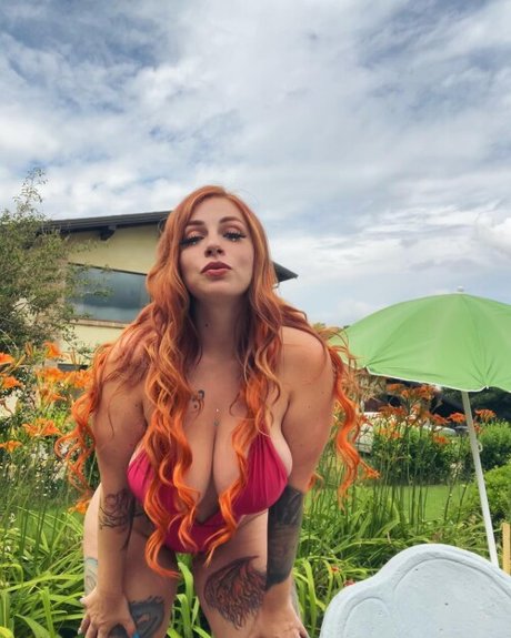 Lucelf naked star gallery