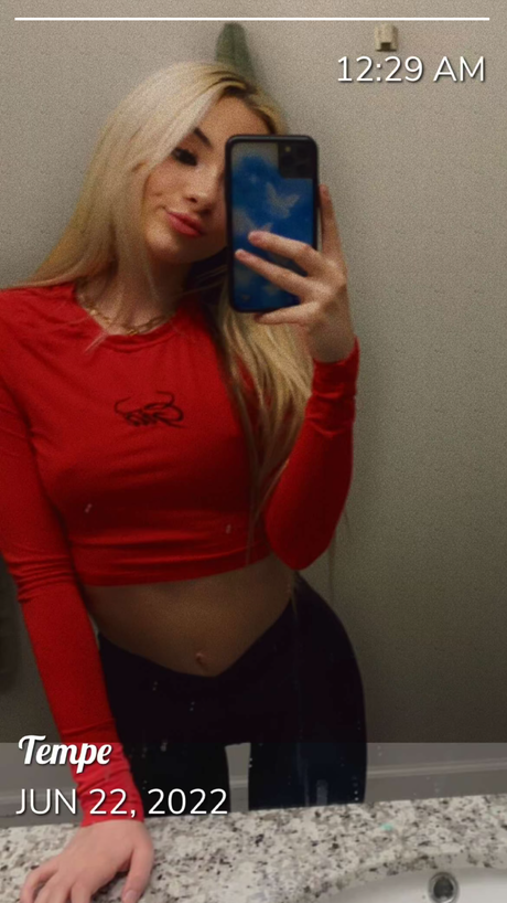 Milanmirabella estrella exclusiva imagen