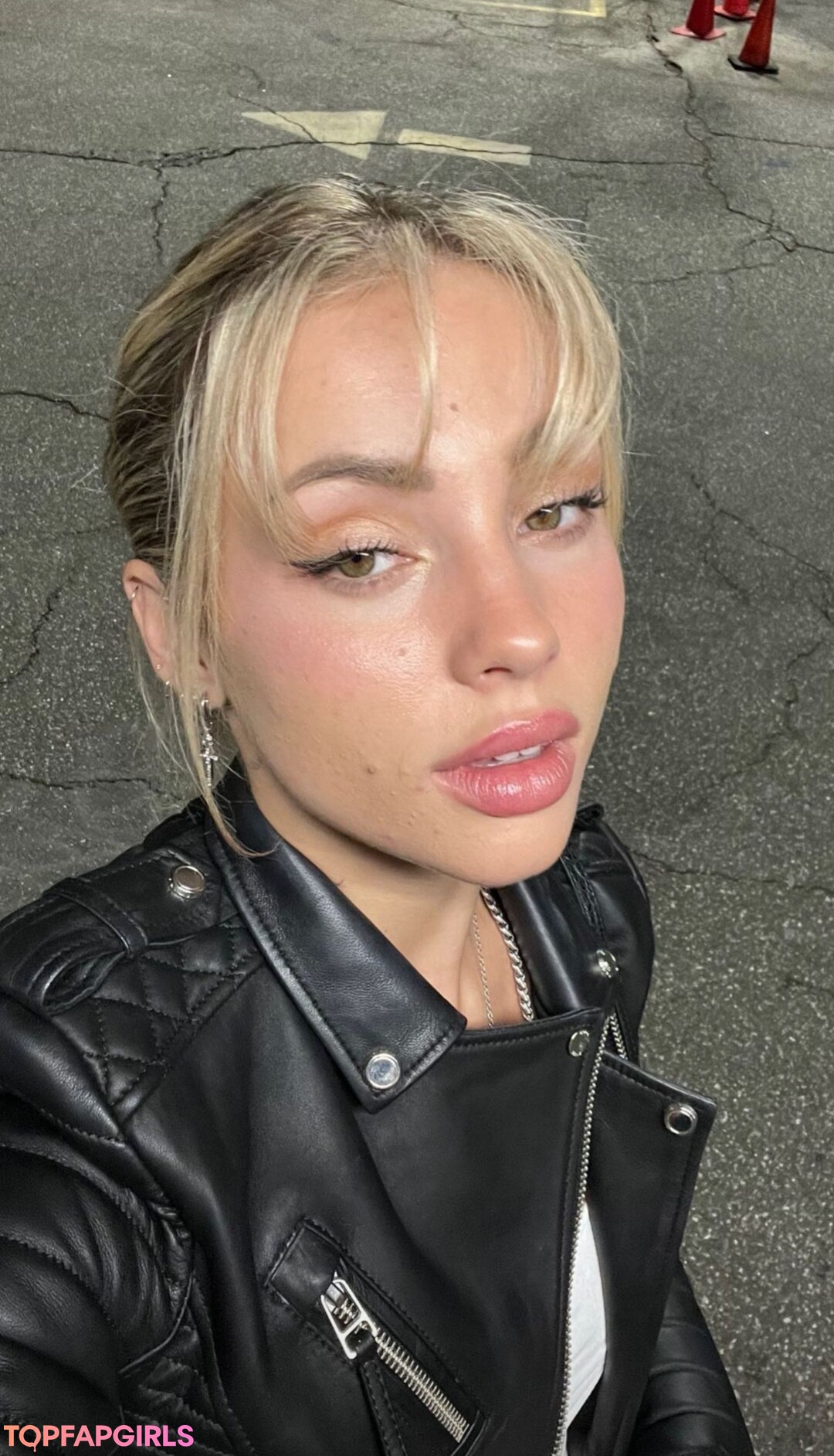 OnlyFans lesbien adolescent pornographique nu collection