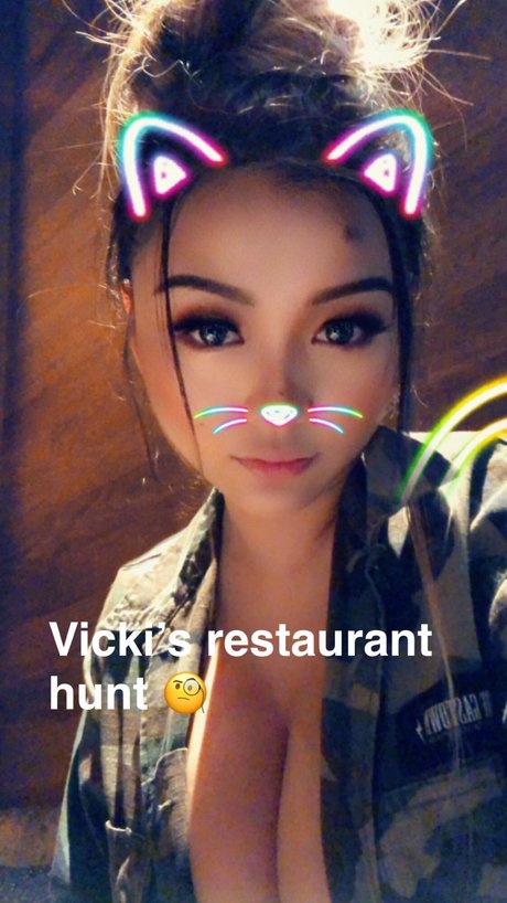 Vicki Li pornographic star pics