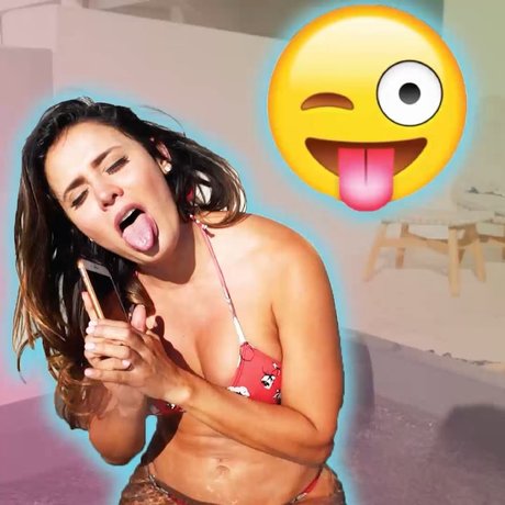 Selena Spice estrella exclusiva imágenes