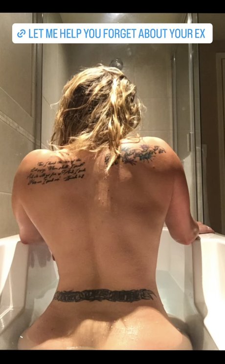 Hollie Mulvihill_ exclusive star galleries
