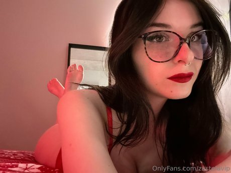 Zasterini Zastela star du porno érotique galerie