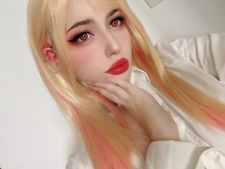 Jyuna modelo desnuda imágenes