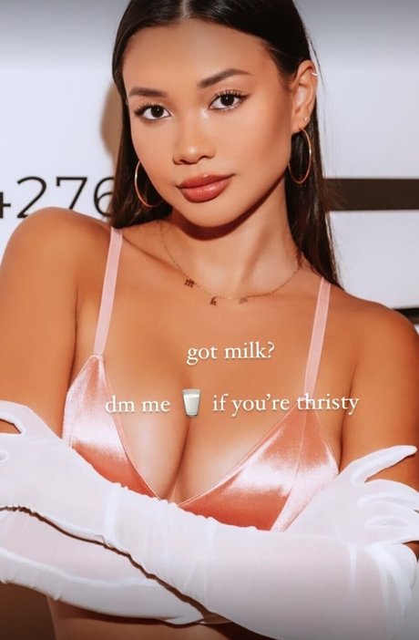 Meilani Kalei modelo caliente galerías