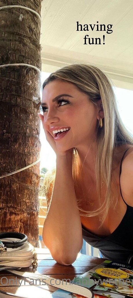 Abby Wetherington estrella sexy archivo