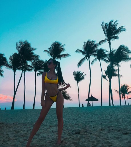 Emma Char bonita actriz archivo