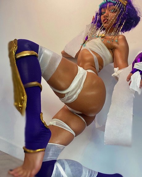 Ladokei Crystal actrice hd image