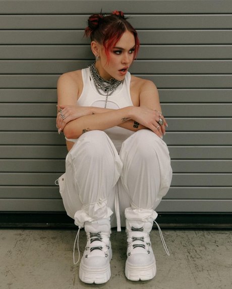 Taylor Upsahl_ art star du porno photo