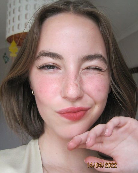 Amelie Manzoli art modèle photos