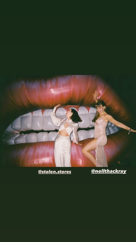 Amelie Manzoli modelo de alta calidad galería