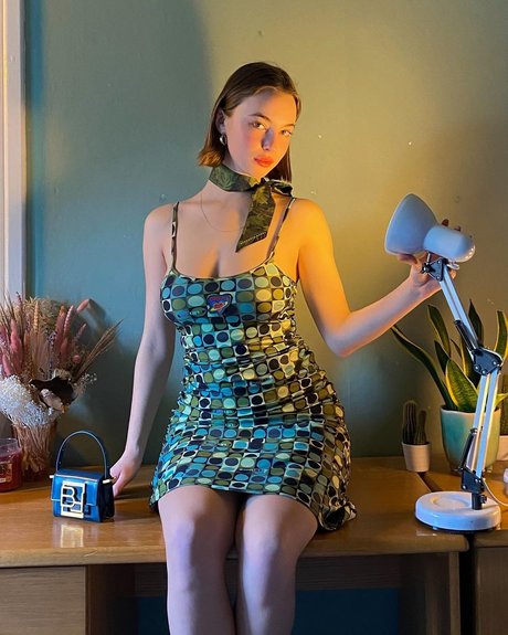 Amelie Manzoli estrella pornografica archivo