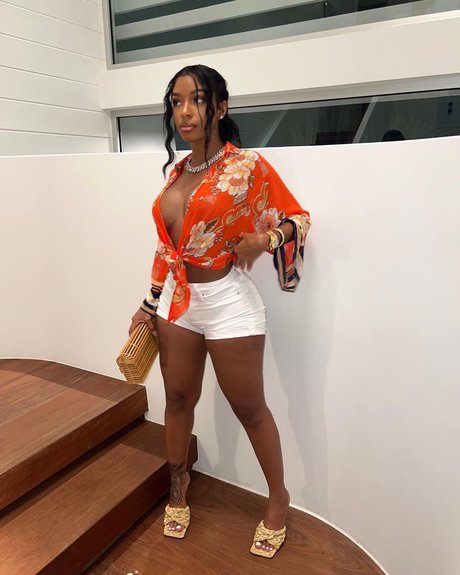 Ashley Burgos hermosa estrella imagen