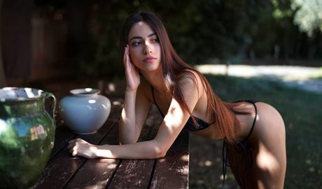 Lucrelisa_ star du porno chaude des photos