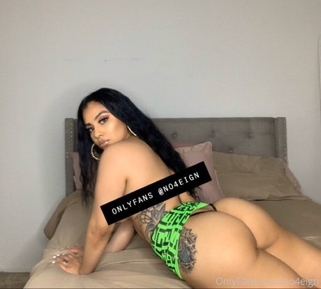 No4eign star nude photo