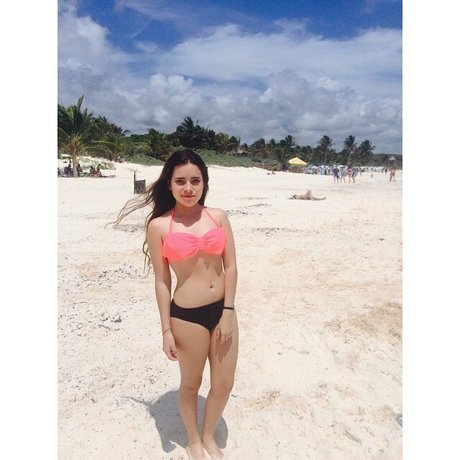 Paulina Gomez Ojeda exclusive model img