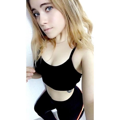 Paulina Gomez Ojeda estrella porno adulto fotos