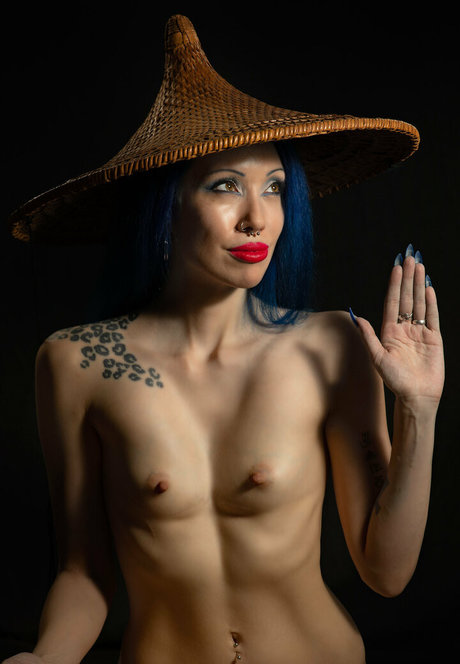 xomel star érotique galerie