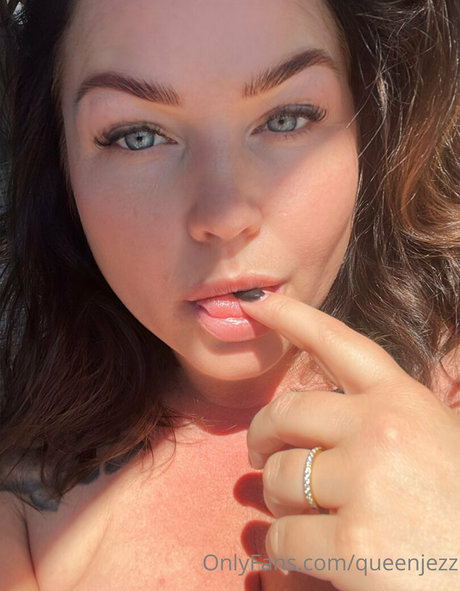 Queenjezz linda estrella imágenes