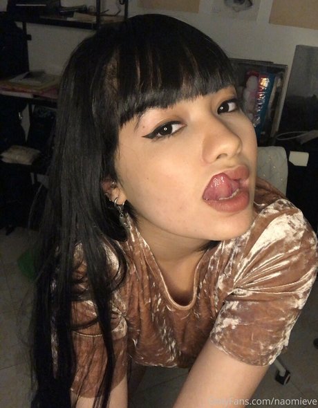 naomieve actriz erótica foto