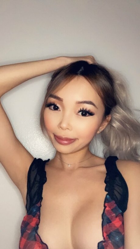 V boo pornstar pretty pics
