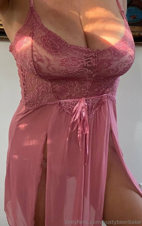 Busty estrella porno gratis galería