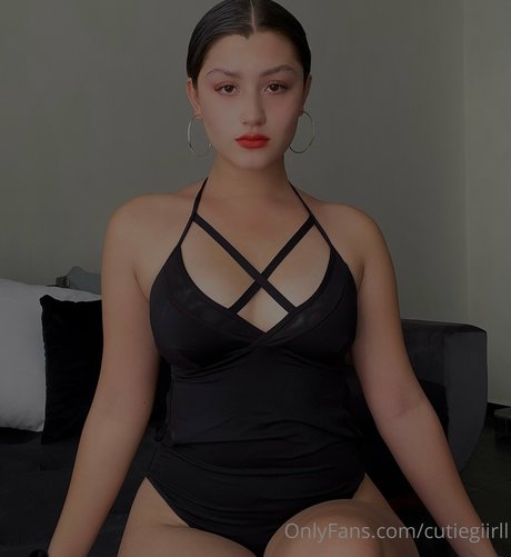 Mariana Castro high quality model images