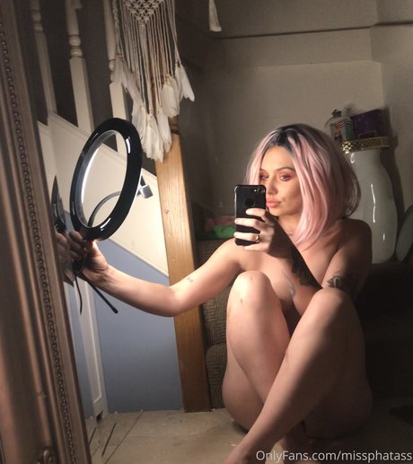 Missphatass nus étoiles img