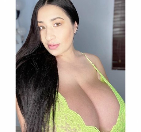 Nimsay estrella porno del sexo imagen