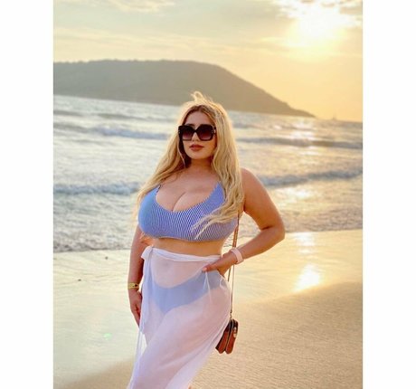 Nimsay jolie actrice archive