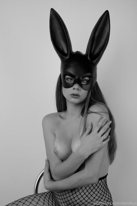 Laura Mikus star porn picture
