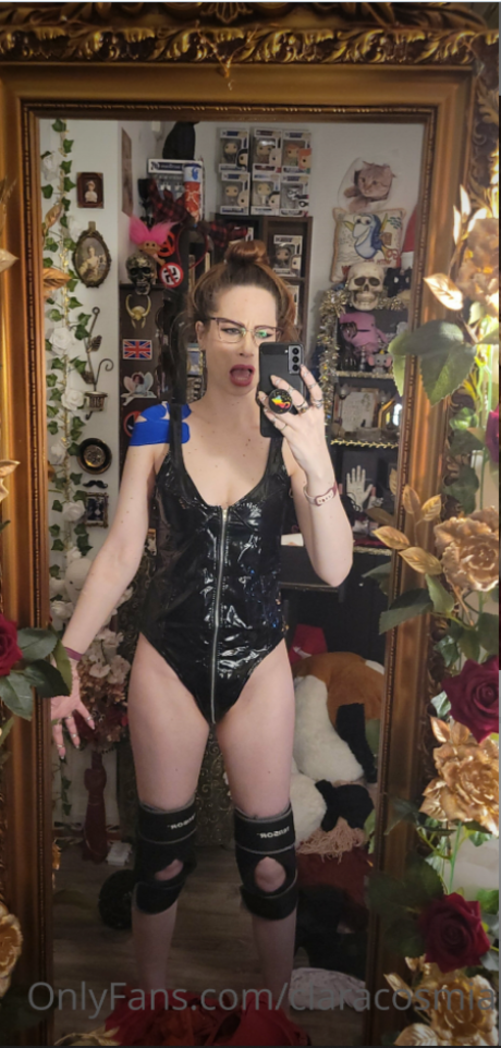 Clara Cosmia star du porno parfaite collection