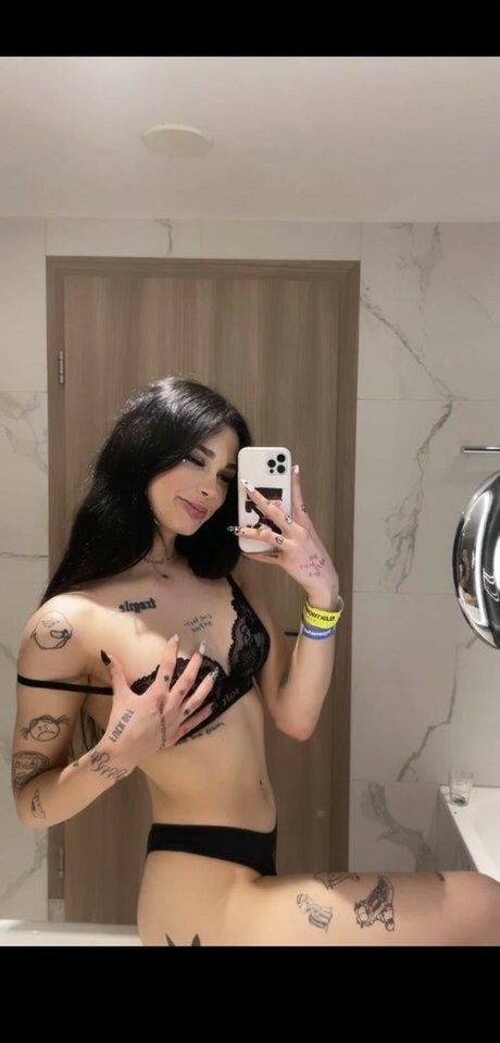 Roxyblum model hd photo