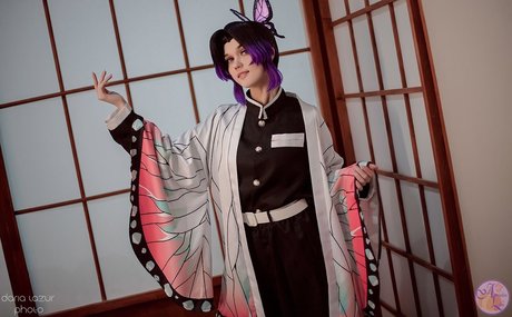 Ariadna Lobe estrella erótica archivo