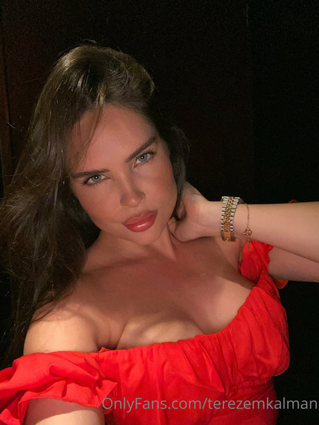 Tereze Kalman modèle de haute qualité galerie