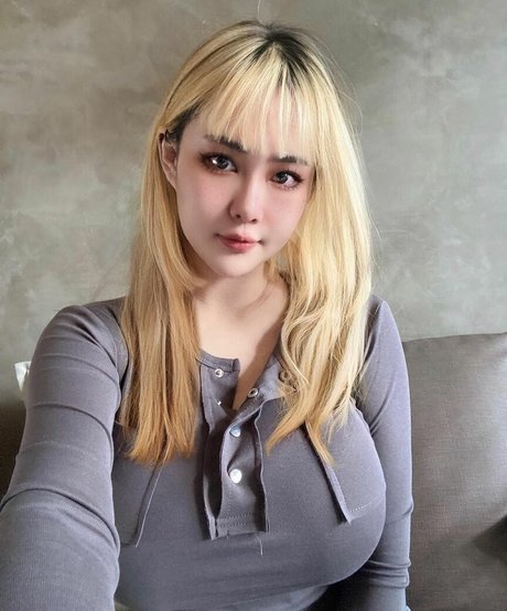 Ma Yourong_ joli modèle img