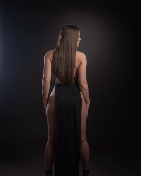 Alyson Rae hot model picture
