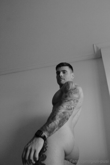 Chulo95 model sexy img