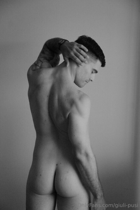 Chulo95 star pornographic picture