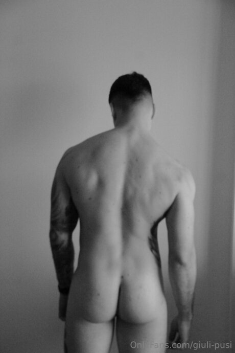 Chulo95 estrella porno de arte galerías