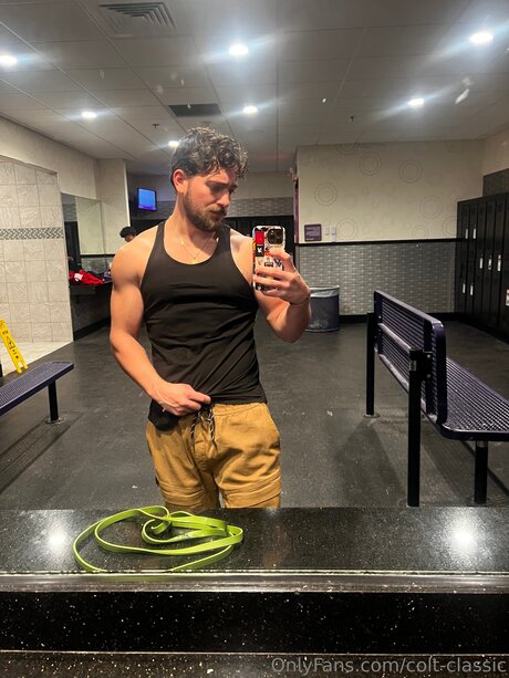 Colt Classic estrella porno perfecta archivo