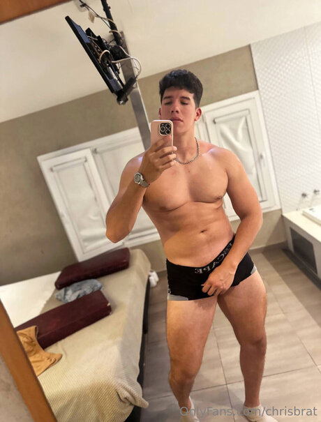 Chrisbrat model free pic