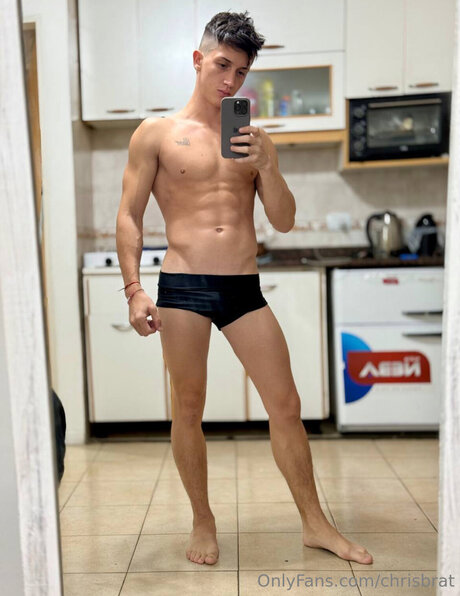 Chrisbrat star hot pics