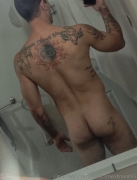 Theguynextdoor85 erotic star images